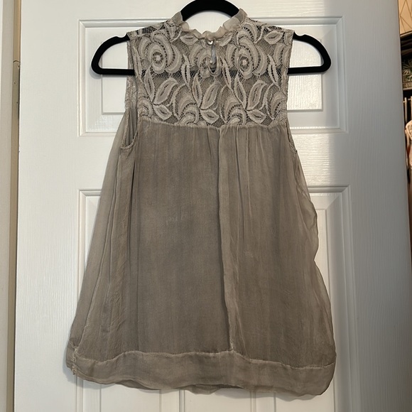 H trend made in Italy 100% silk lace crochet sleeveless blouse XS - Picture 3 of 6